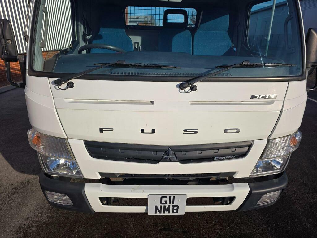 Mitsubishi Fuso Canter 3.0 Td 3C13 White