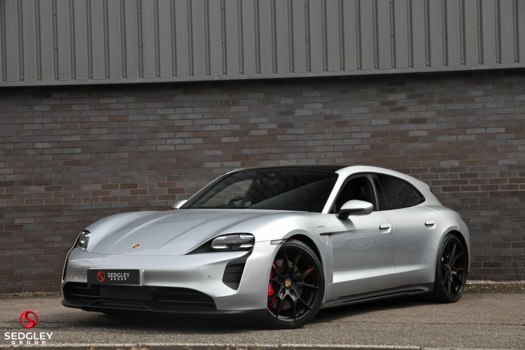 Porsche Taycan Performance Plus 93.4Kwh Gts Sport Turismo 4W Silver #5