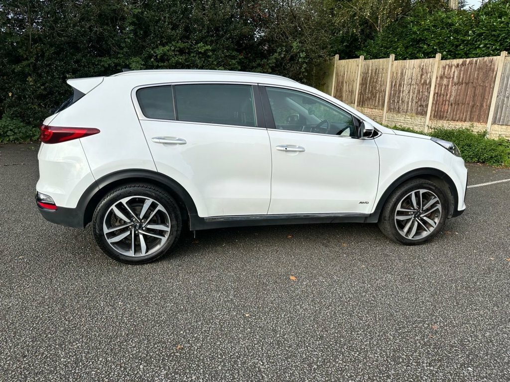 Kia Sportage 1.6L 4 Isg FL68KZJ White #4