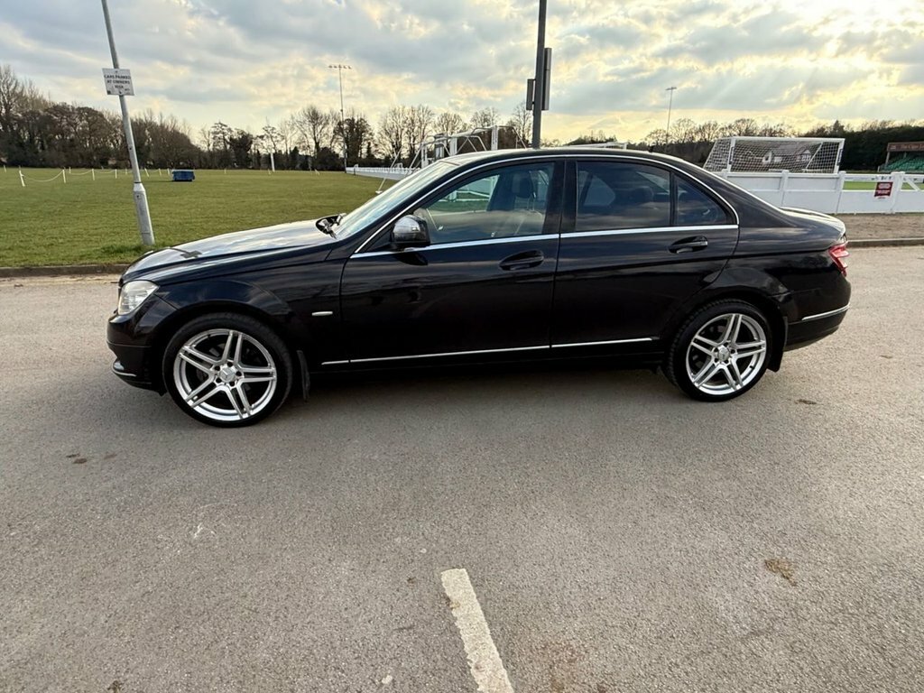 Mercedes-Benz C Class 2.1L Elegance PNZ4778 Black #2