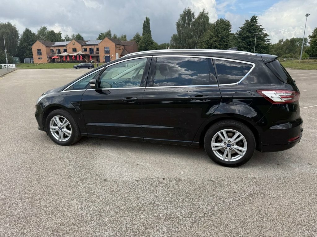Ford S-Max 2L Titanium Black #2