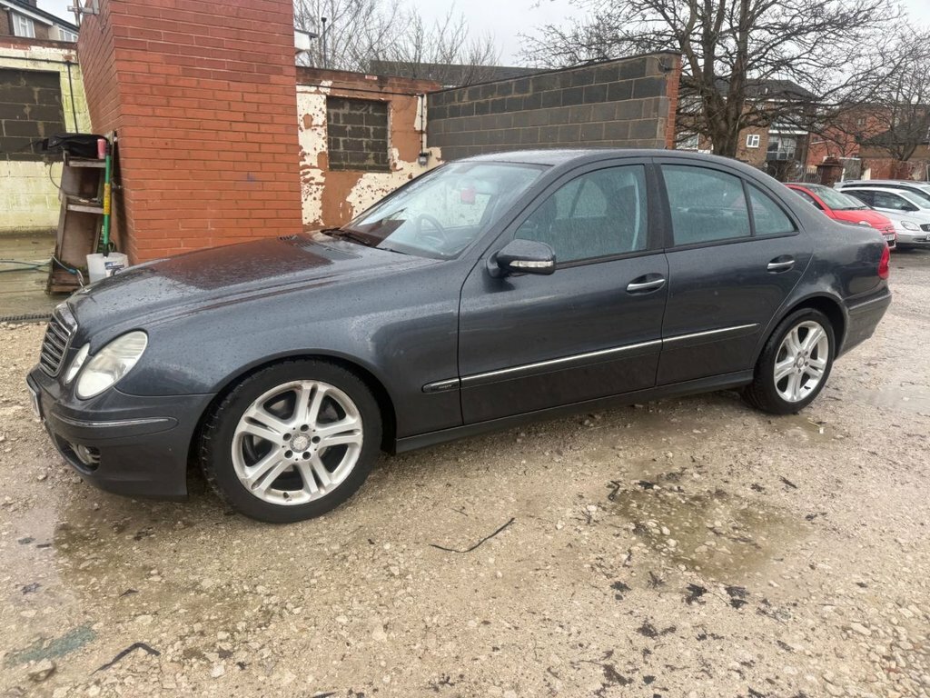 Mercedes-Benz E Class 3L Avantgarde KM09UOW Grey #2