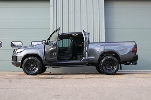 Toyota HILUX 2025 75 Brand Grey #5
