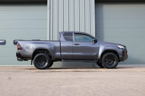 Toyota HILUX 2025 75 Brand Grey #4