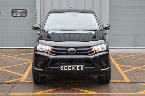 Toyota HILUX 2025 75 Brand Black #2
