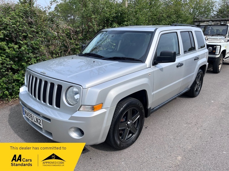 Jeep Patriot 2.0 Sport Crd Silver #2