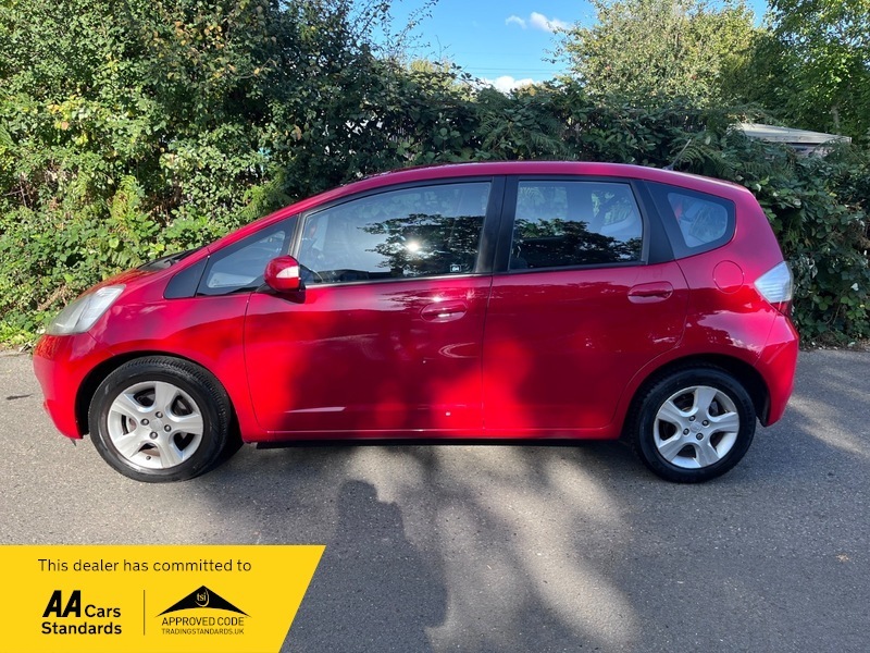 Honda Jazz I-vtec Es I-shift AE09FWA Red #5