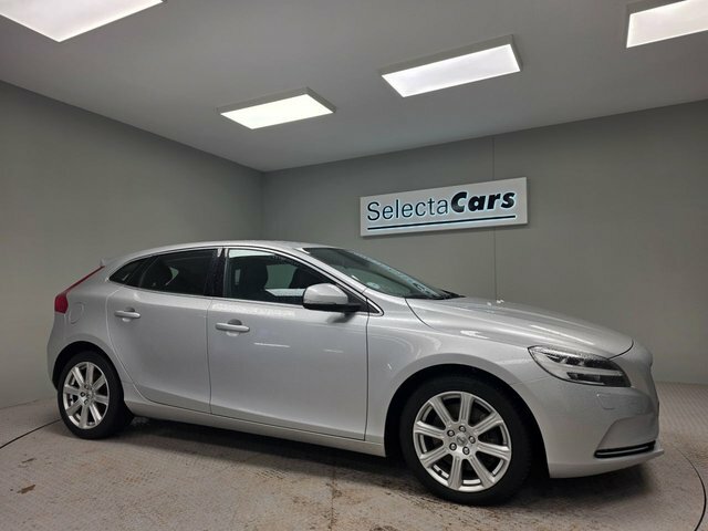 Volvo V40 1.5 T3 Gpf Inscription Hatchback E GN68KLF Silver #4