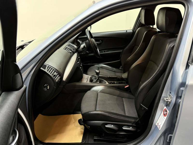 BMW 1 Series 2.0 116D Sport - 2011 11 NV11JXK Blue #4