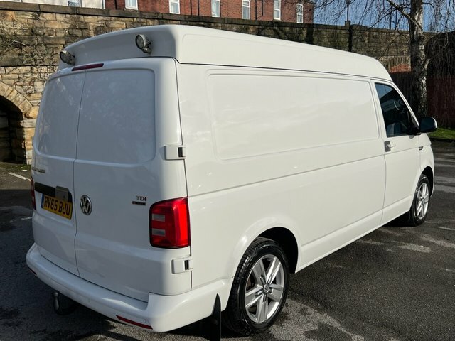Volkswagen Transporter Tdi T32 Bluemotion Tech RV65BJU White #3