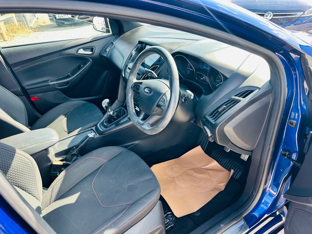 Ford Focus 1.0T Ecoboost St-line Hatchback WU17BYT Blue #2