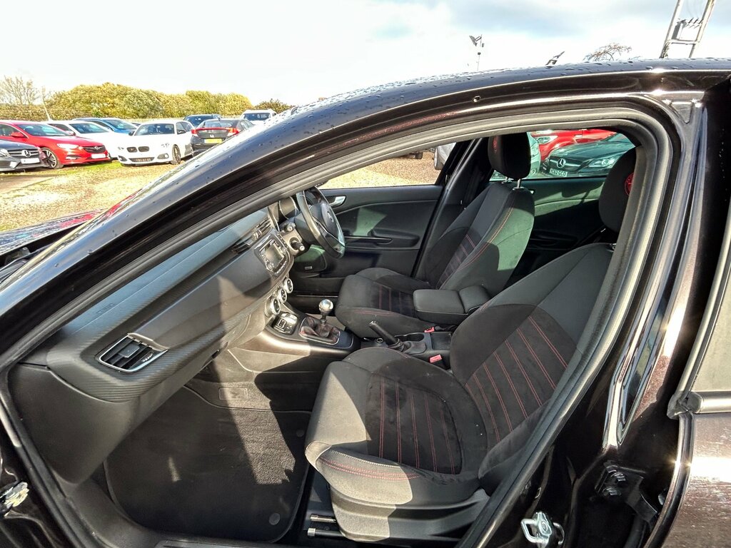 Alfa Romeo Giulietta 1.4 Tb Multiair Super Hatchback Black #3