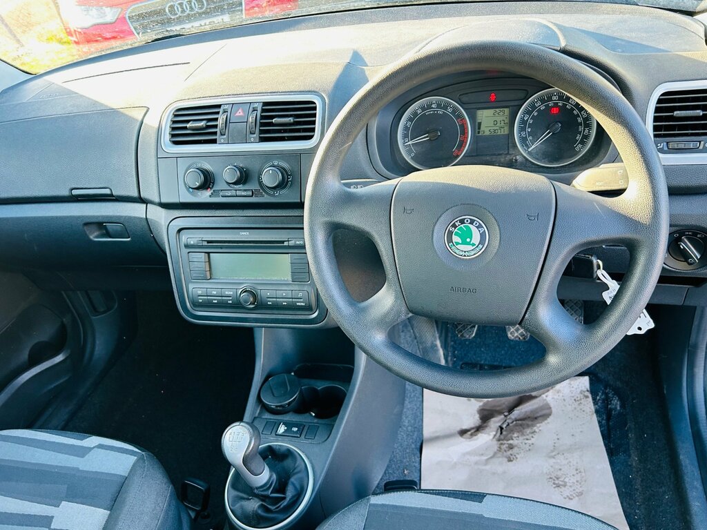 Skoda Roomster 2 Beige #12