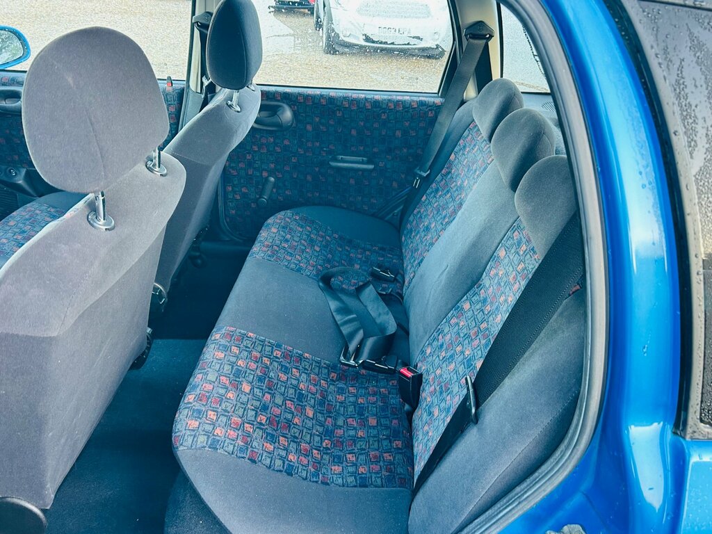 Vauxhall Corsa Gls 16V 5-Door Red #11