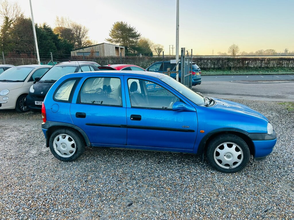 Vauxhall Corsa Gls 16V 5-Door Red #9