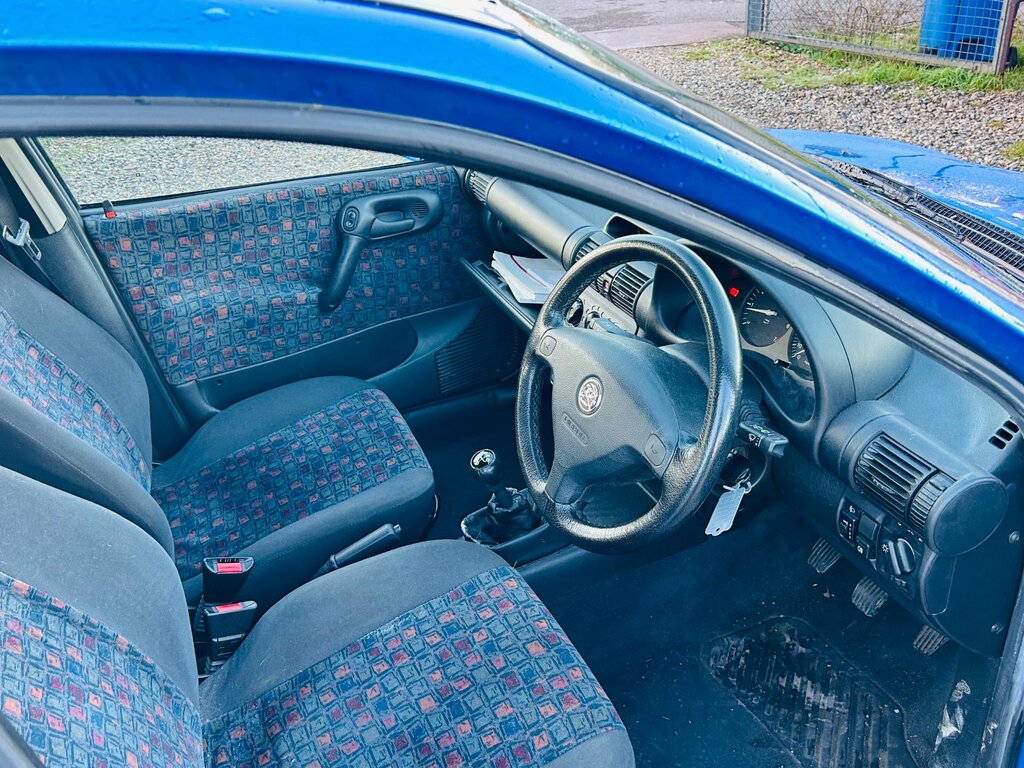 Vauxhall Corsa Gls 16V 5-Door Red #2