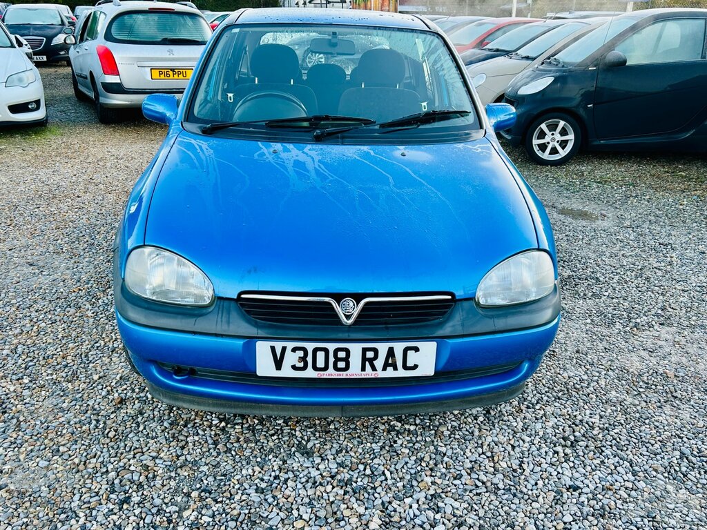 Vauxhall Corsa Gls 16V 5-Door Red #3