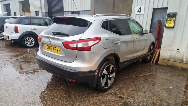 Nissan Qashqai 2015 1.2 Dig-t N-tec Suv 2Wd Eu Silver