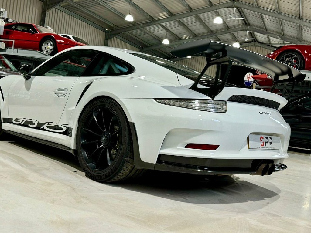 Porsche 911 4.0 Gt3 Rs Pdk 494 Bhp L60RSR White #4