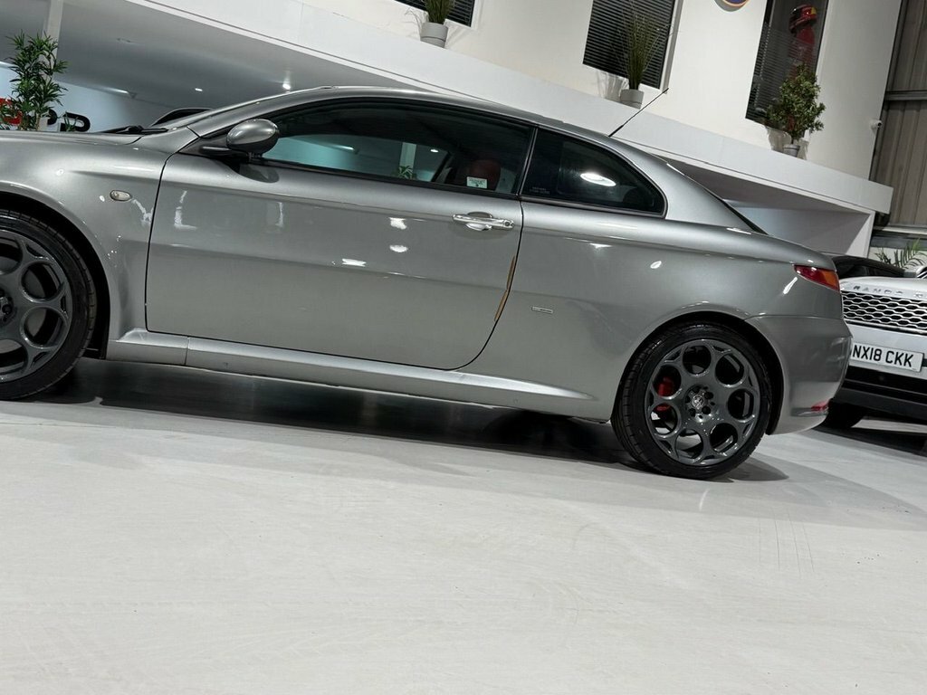 Alfa Romeo GT Coupe 3.2 V6 24V Coupe 295 Gkm Black #28