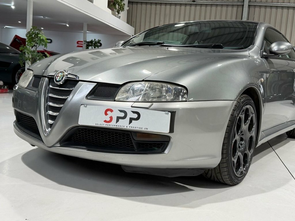 Alfa Romeo GT Coupe 3.2 V6 24V Coupe 295 Gkm Black #10