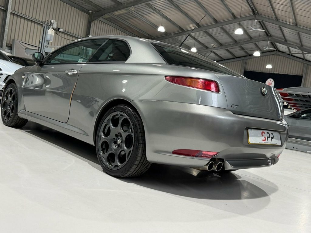 Alfa Romeo GT Coupe 3.2 V6 24V Coupe 295 Gkm Black #4
