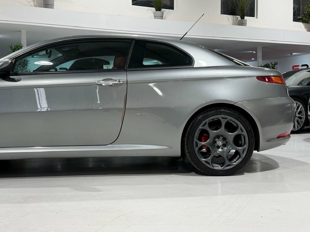 Alfa Romeo GT Coupe 3.2 V6 24V Coupe 295 Gkm Black #13