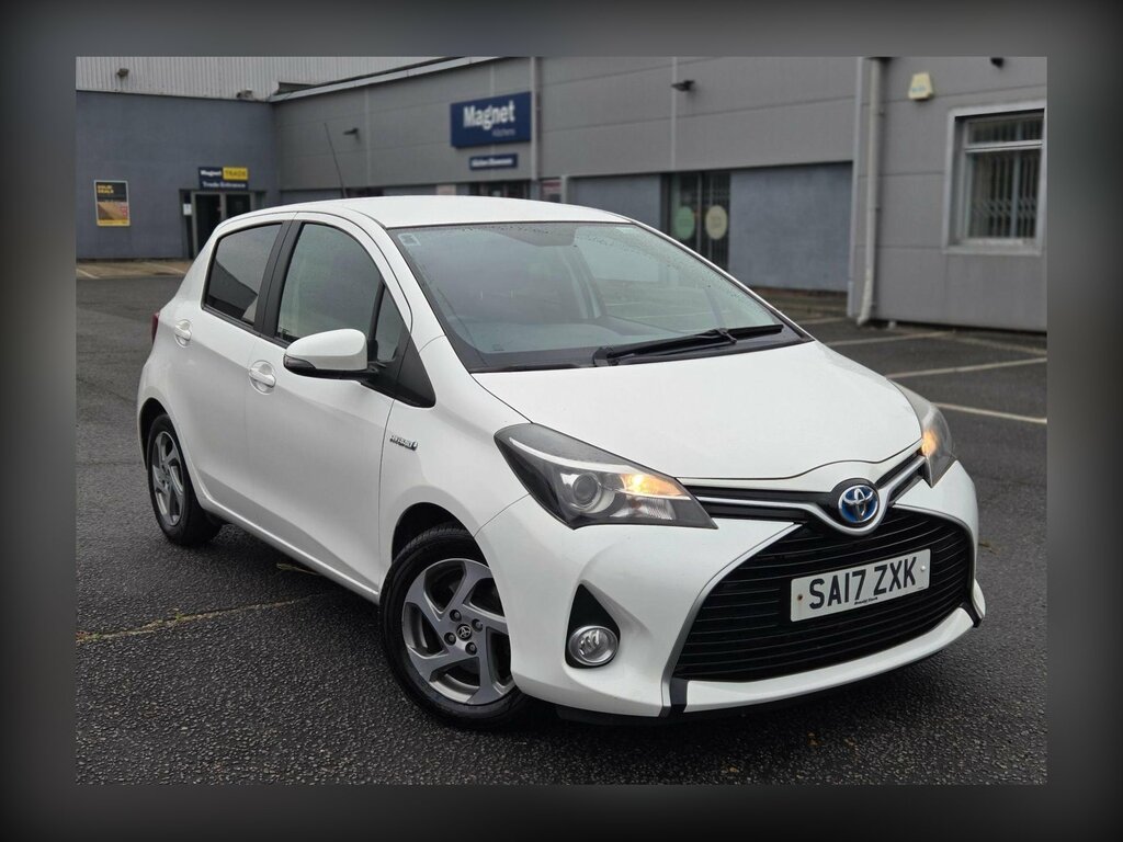 Toyota Yaris 1.5 Vvt-h Icon E-cvt Euro 6 Ss White