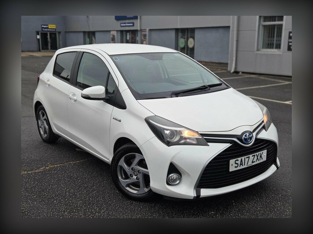 Toyota Yaris 1.5 Vvt-h Icon E-cvt Euro 6 Ss SA17ZXK White #6