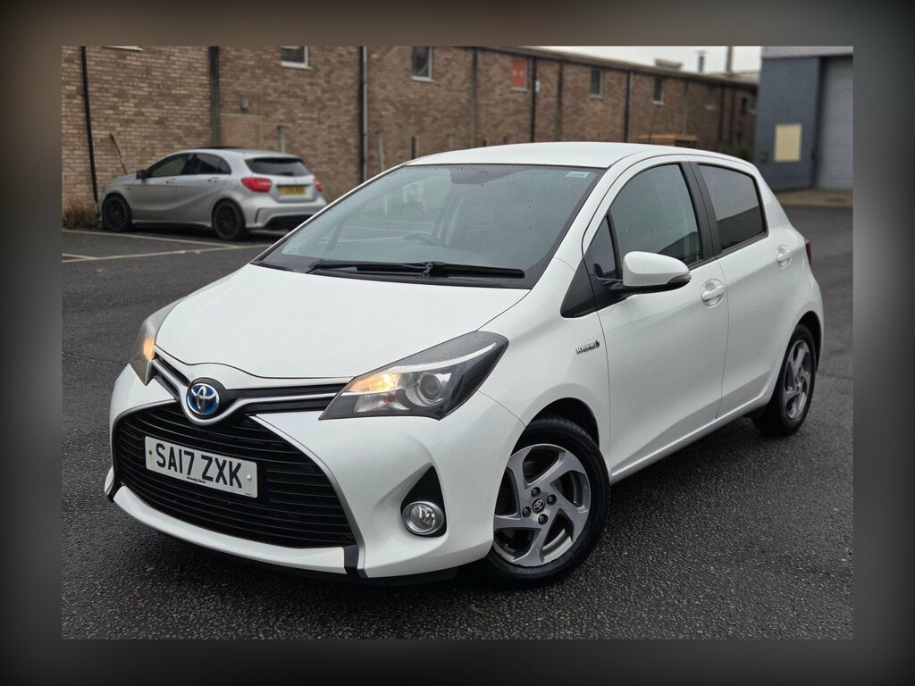 Toyota Yaris 1.5 Vvt-h Icon E-cvt Euro 6 Ss SA17ZXK White #5