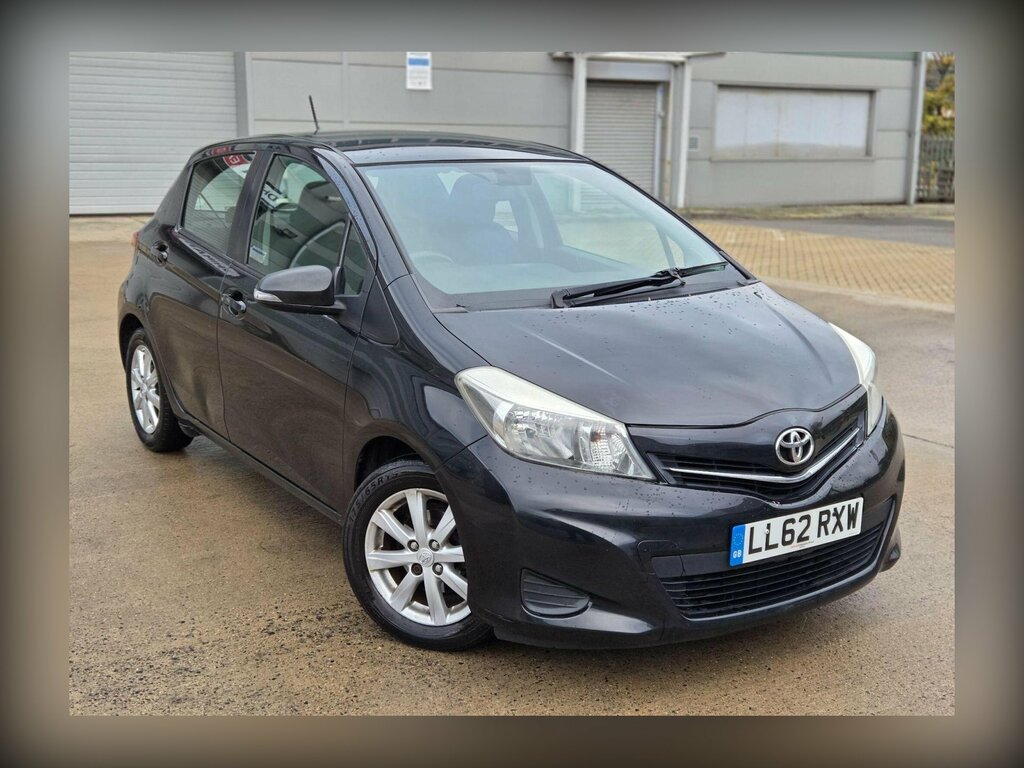 Toyota Yaris 1.33 Dual Vvt-i Tr Multidrive S Euro 5 LL62RXW Black #3