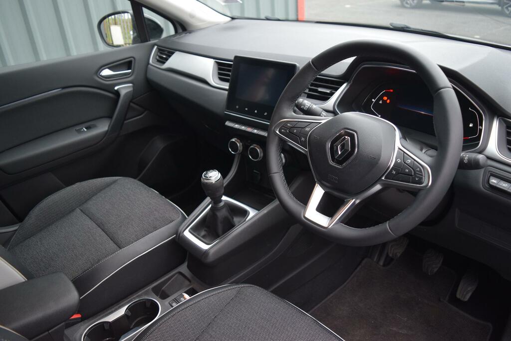 Renault Captur 1.0 Tce 90 Techno BYZ7718 White #3