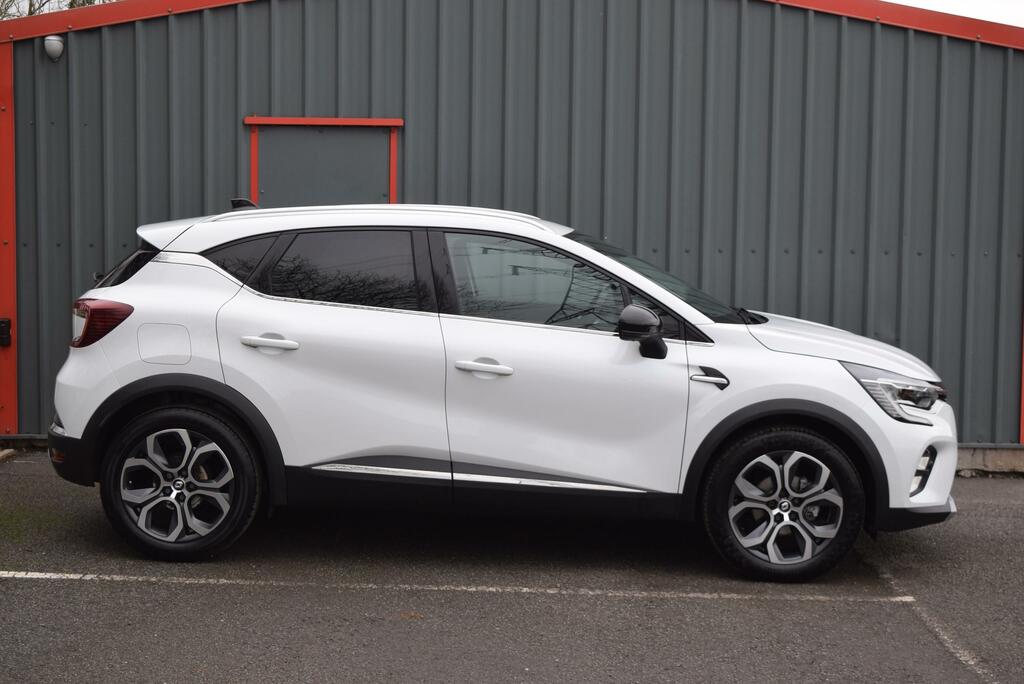 Renault Captur 1.0 Tce 90 Techno BYZ7718 White #2