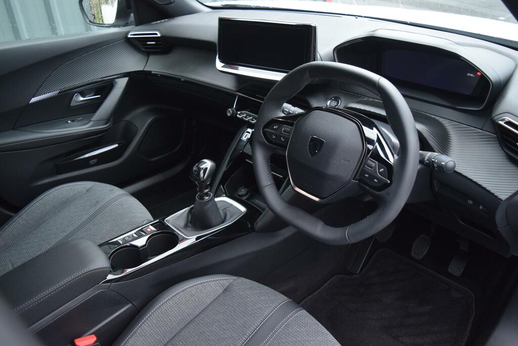 Peugeot 2008 1.2 Puretech 130 Allure JSZ2257 White #3