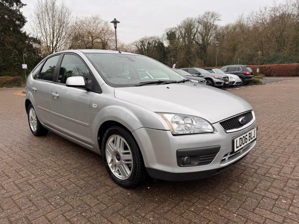Ford Focus 1.6 Ghia 