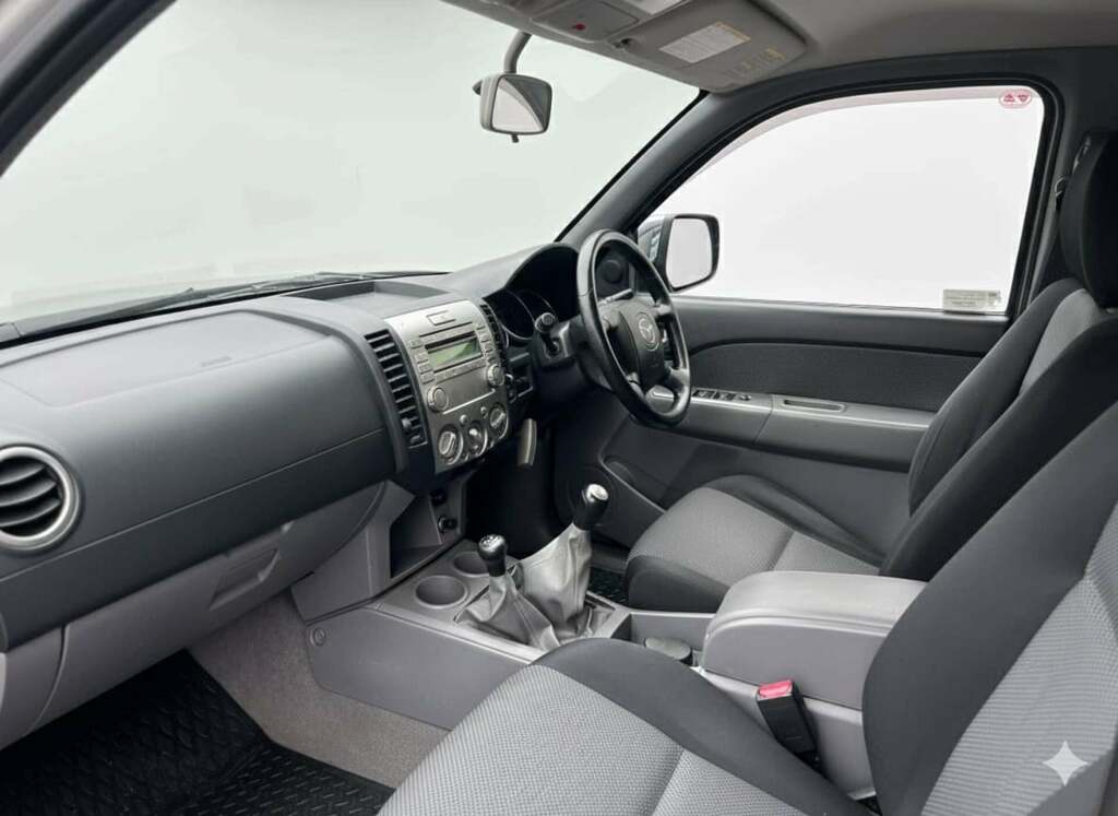 Mazda BT-50 2.5 Td Ts Double Cab Pickup 4X4 Silver #17
