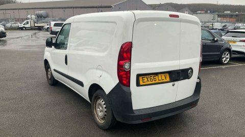 Vauxhall Combo 1.2 Combo 2000 EX66LLV White #3
