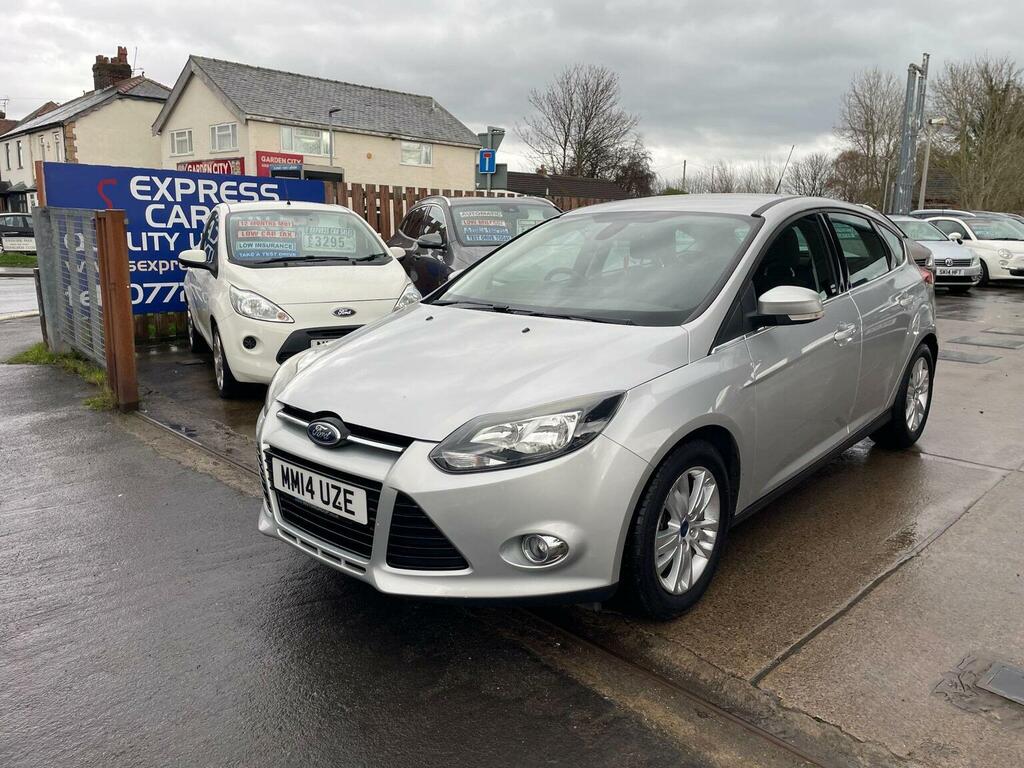 Ford Focus Hatchback 1.0T Ecoboost Titanium Navigator Euro 5 MM14UZE Silver #4