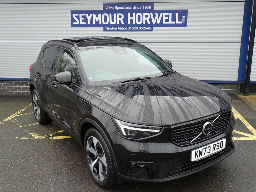 Volvo XC40 2.0 B3 Mhev Ultimate Dct Euro 6 Ss KW73RSO Black #2