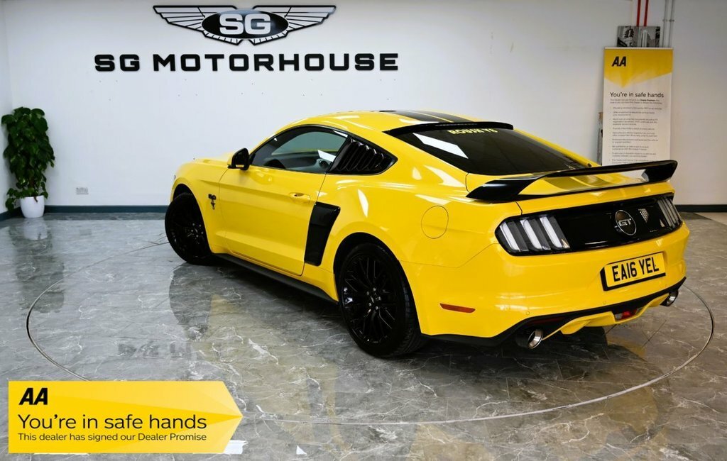 Ford Mustang 5L Gt Yellow