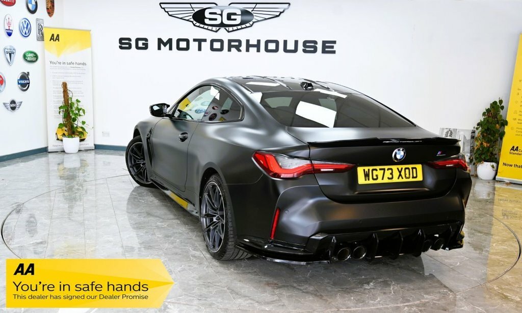 BMW M4 3L Competition Black