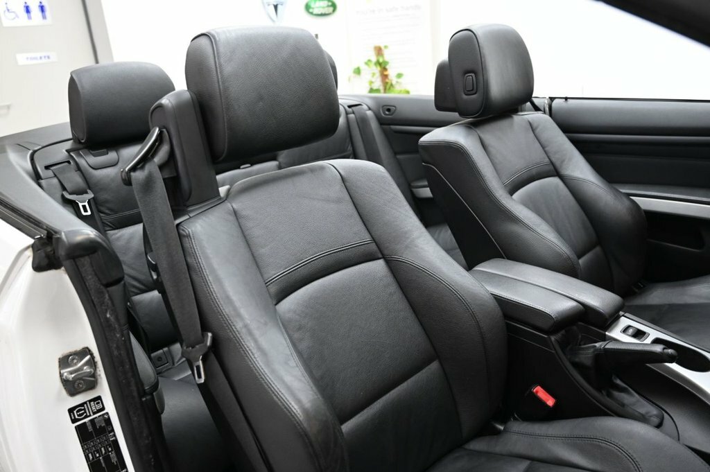 BMW 3 Series Convertible YA12YDE White #3