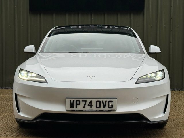 Tesla Model 3 Dual Motor Performance Saloon WP74OVG White #3