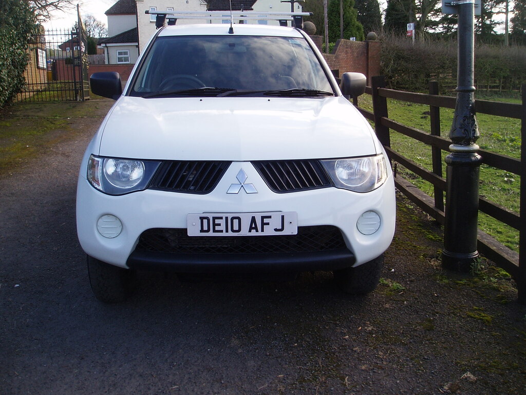 Mitsubishi L200 Di-d 4Life Double Cab Soldsoldsold White #4