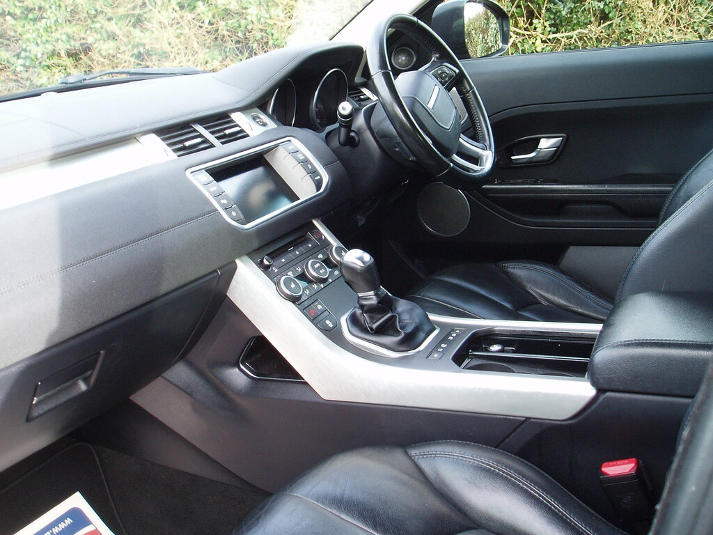 Land Rover Range Rover Evoque Sd4 Pure VN15TFU Black #3