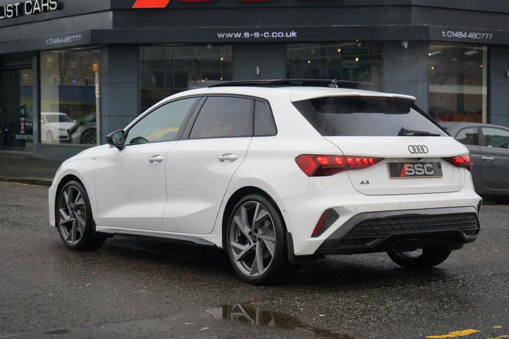 Audi A3 1.5 Tfsi 35 Black Edition Sportback S Tronic Euro White #2