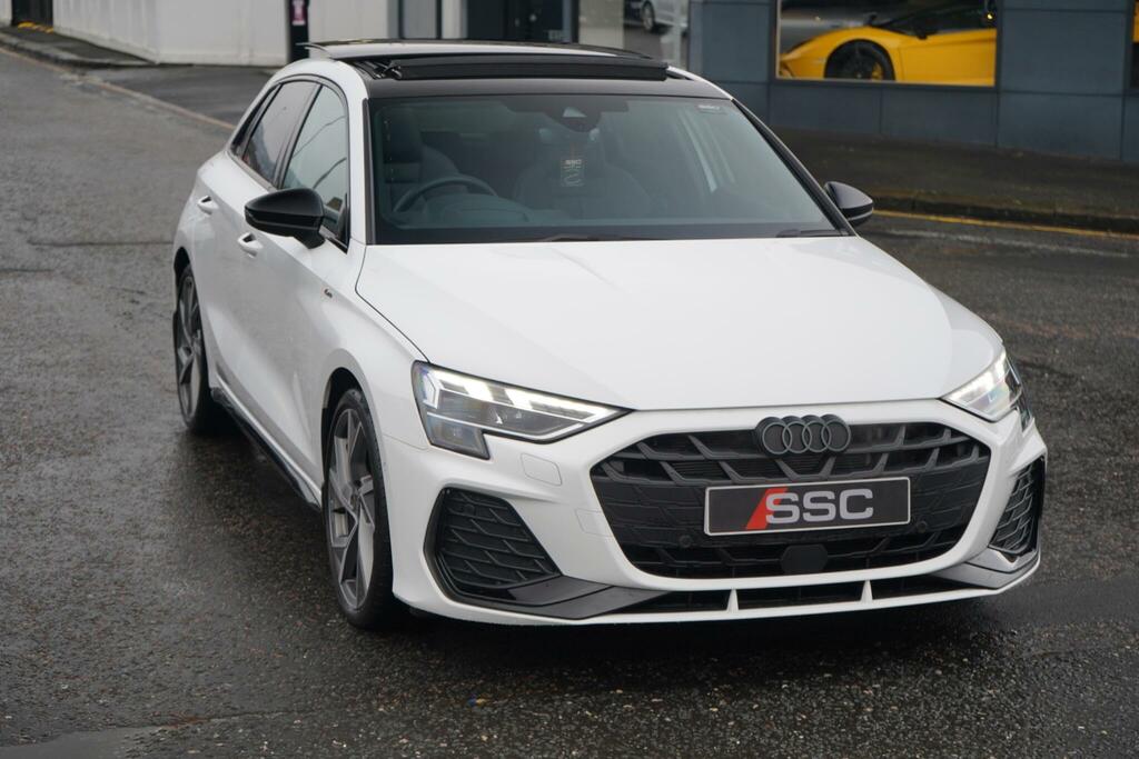Audi A3 1.5 Tfsi 35 Black Edition Sportback S Tronic Euro White #5