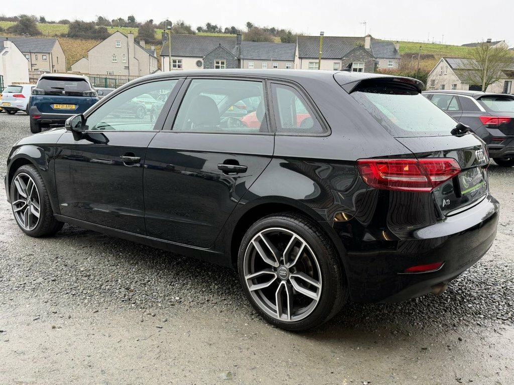 Audi A3 1.6L Se Technik BC19XAS Black #4
