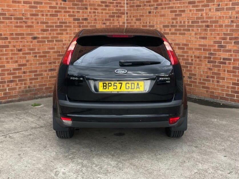 Ford Focus 1.8 Zetec Climate Black #5