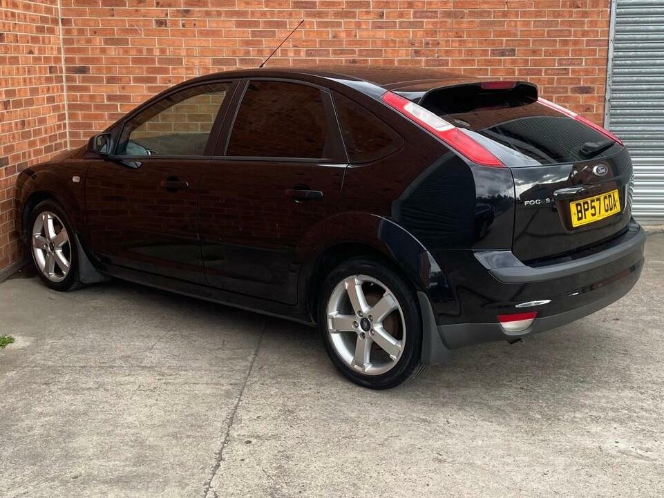 Ford Focus 1.8 Zetec Climate Black #4